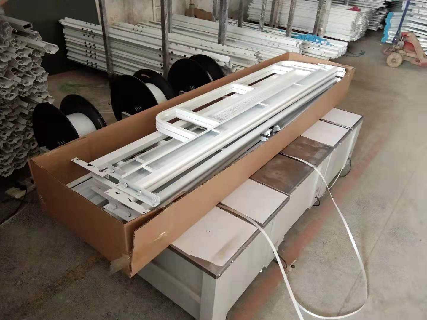 如何将上下铺铁床打包装？