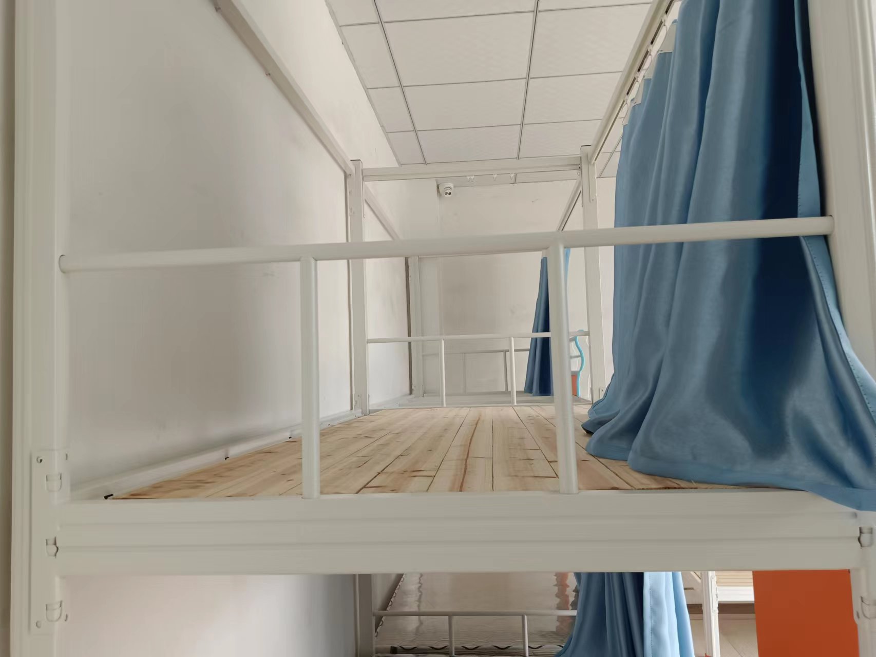 学校上下铺铁床有多重?